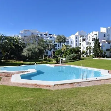 Apartment Noctua Puerto Banus 003