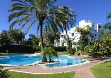 Noctua Puerto Banus 003 * Marbella